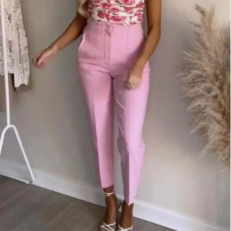 Women's High-Waisted Pleated Trousers: Tailored Fit
